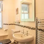 Oakfold House Pensionat 4*