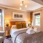 Oakfold House Pensionat