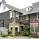 Oakfold House
