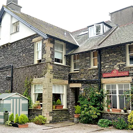 Oakfold House