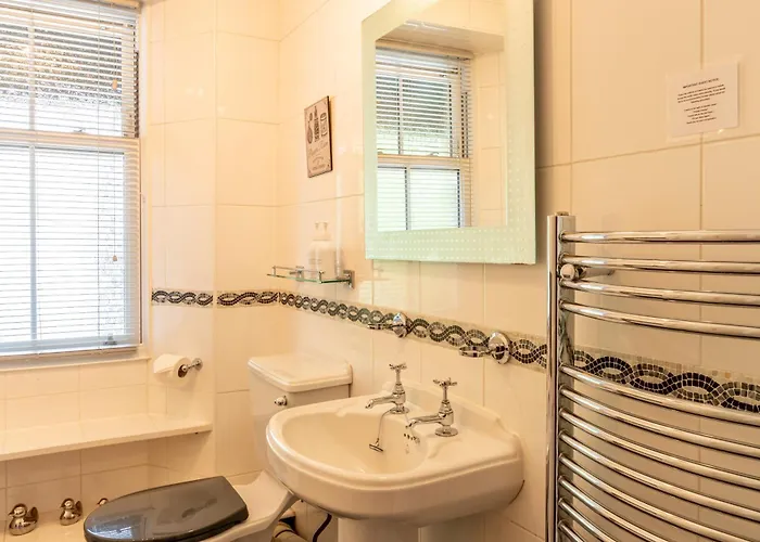 Oakfold House Affittacamere 4*