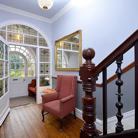 奥克弗尔德别墅酒店 招待所 4*