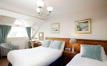 Oakfold House Guest house 4*